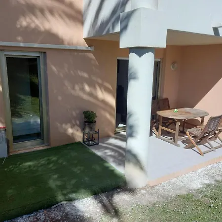T3 A/c Cote D'azur, Piscine, A 350m, Wifi Apartment *